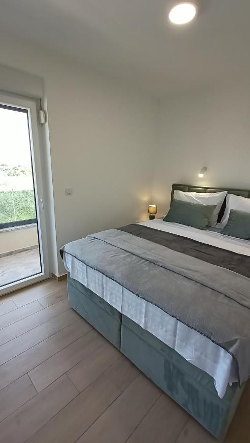Villa Adriatic Sunrise 希贝尼克 外观 照片